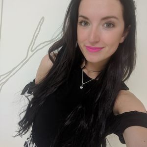 Meet your Posher, Roxanne